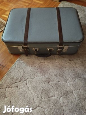 Retro, vintage papír bőrönd