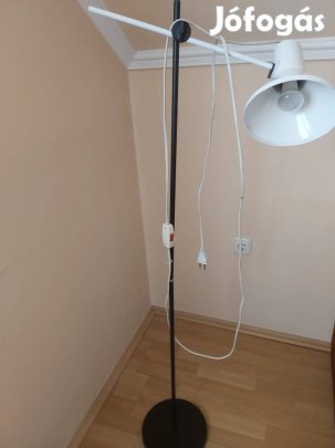 Retro allolampa egyedi kivitelben