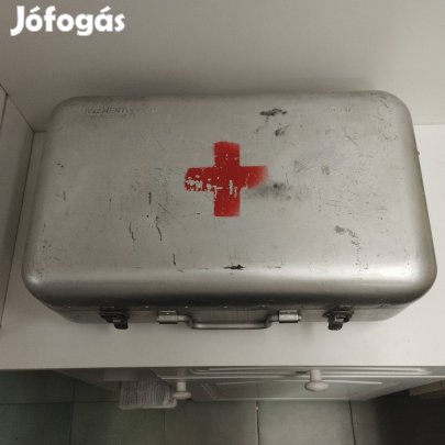 Retro alumínium egészségügyi doboz 
