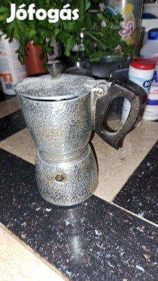 Retro alumínium kotyogós kávéfőző Mérete: 14 cm
