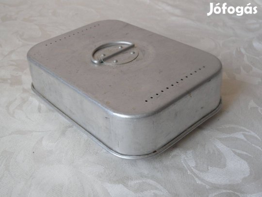 Retro alumínium uzsonnás, süteményes doboz