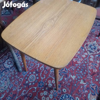 Retró asztal,asztalok.Szép állapotban.