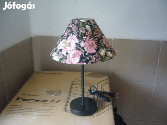Retro asztali lámpa
