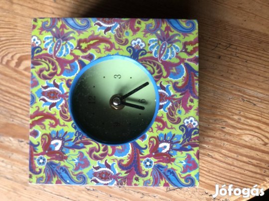 Retró asztali óra 2500 Ft  