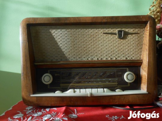 Retró asztali rádió