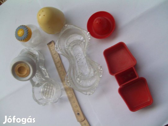 Retro asztali sótartó, fűszertartó /űveg, műanyag/