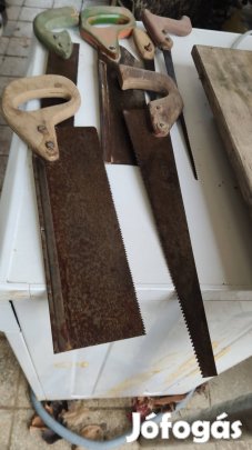 Retró asztalos szerszámok.