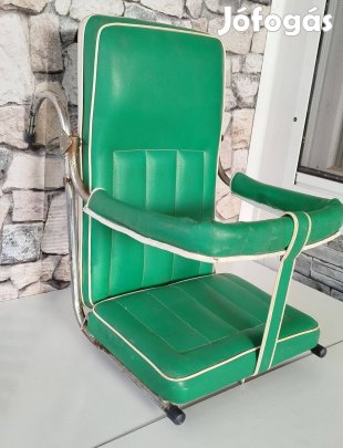 Retro autó zöld-fehér gyerekülés