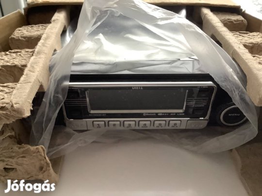 Retro autórádió (új)