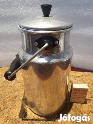 Retro bakelit fogantyús alumínium tejeskanna nagyon szép állapotban