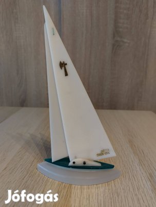 Retro balatoni dísztárgy