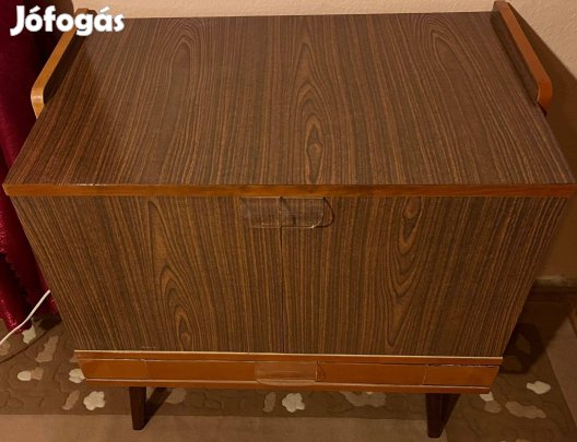 Retró bárszekrény