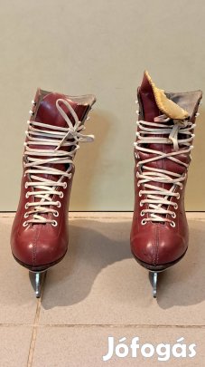 Retro bordó műkorcsolya