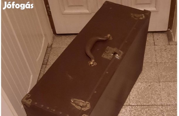 Retro bőrönd , utazó koffer, nagyméretű