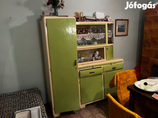 Retró bútorok eladó