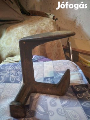 Retro cipészkellék öntöttvasból