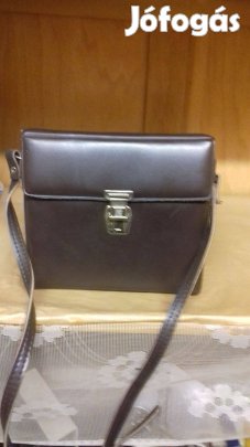 Retro csatos bőr váll táska hibátlan