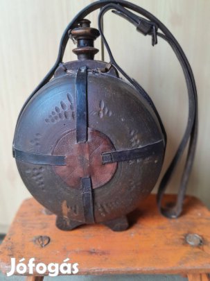 Retro csikóbőr kulacs