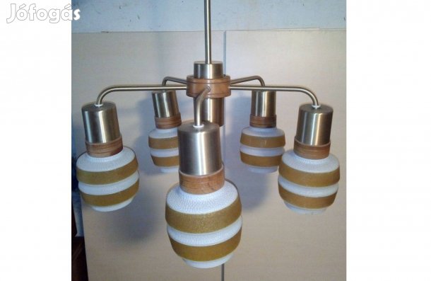 Retro csillár üvegbúrákkal