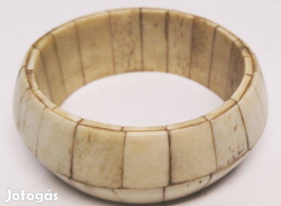 Retro csontlapokból összeállított karperec Indiából