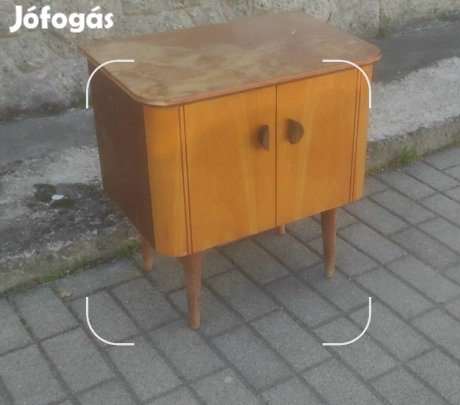 Retro éjjeli szekrény 
