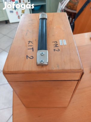 Retro fa ládika kazetta 1989-ből méret 25x15cm