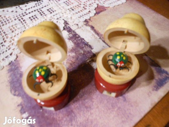 Retró fa mozgóbogárkás titokdobozka hegyező 2db 2000.-új