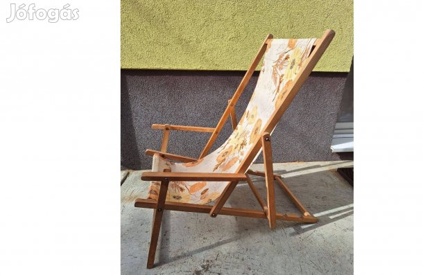 Retró fa napágy, napozóágy eladó Debrecenben."Vízszintesre" zárható