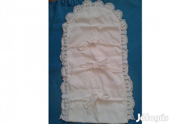 Retro fehér pólyahuzat