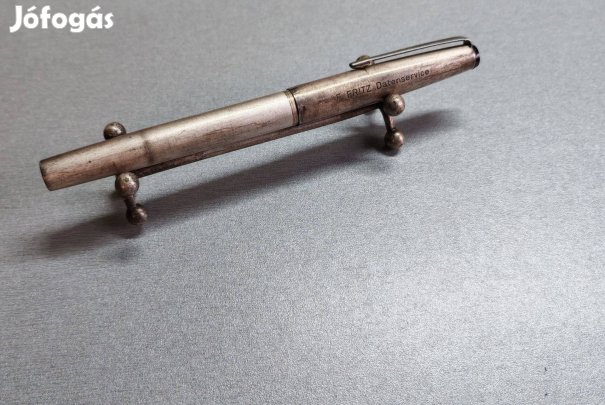 Retró fém filc toll. Jól fog