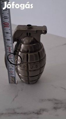 Retró fém öngyújtó