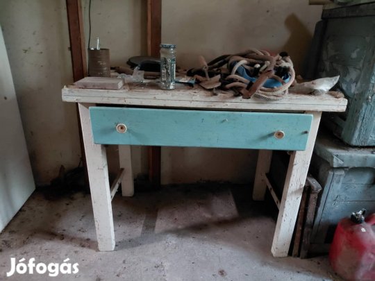 Retró fiókos asztal 