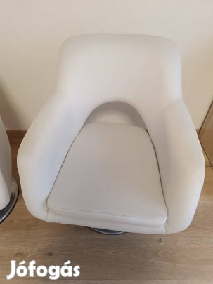 Retro forgó fotel áthuzatva.