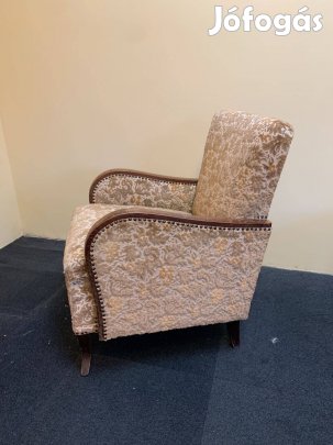 Retró fotel kis sérüléssel