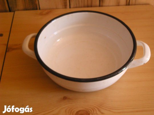 Retró gyűjtemény, zománcozott fehér füles tál, paraszt tál, 22x8 cm