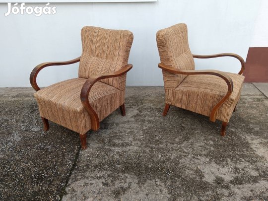 Retró hajlított karfás fotel