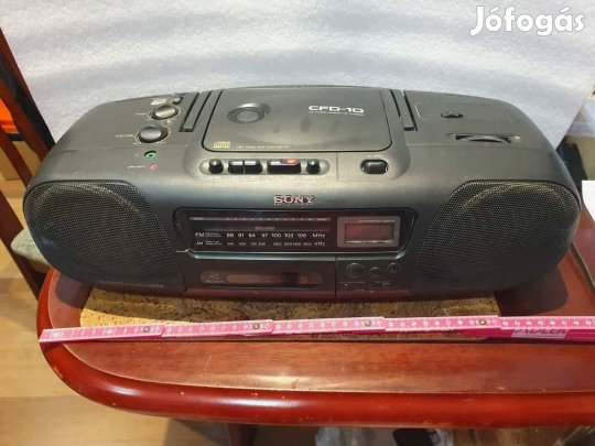 Retro halálmenő Sony CFD-10 kazettás CD-s sétálómagnó szocreál 11