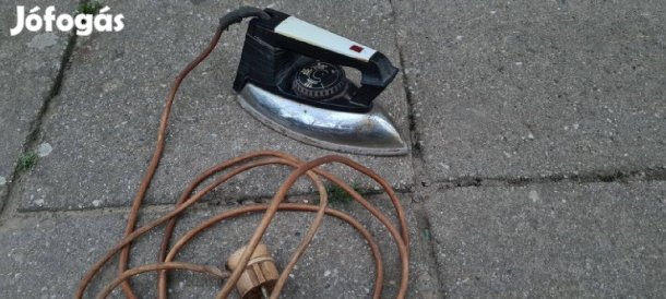 Retró háztartási vasaló