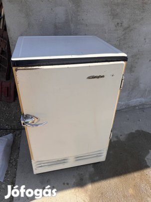 Retró hűtőszekrény eladó