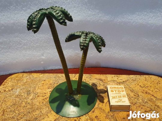 Retro ikonikus műhelymunka pálmafák sörös kupakból művész ismeretlen