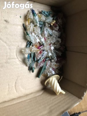 Retró karácsonyi izzósorhoz égők, alkatrészek egyben 1000 Ft 