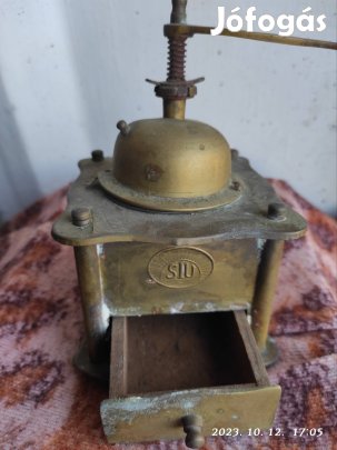 Retró kávé örlő 