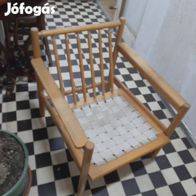 Retro kényelmes és könnyen felújítható fotel 