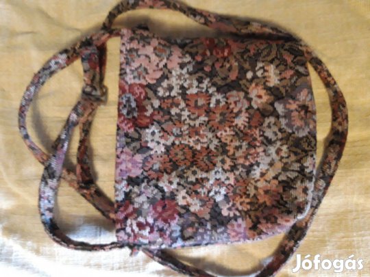 Retró kézitáska (régi stílusú anyagból, újonnan varrt)