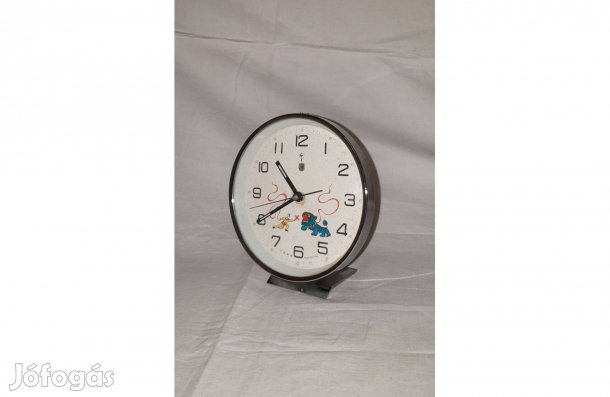 Retró kínai mozgó ébresztő-óra