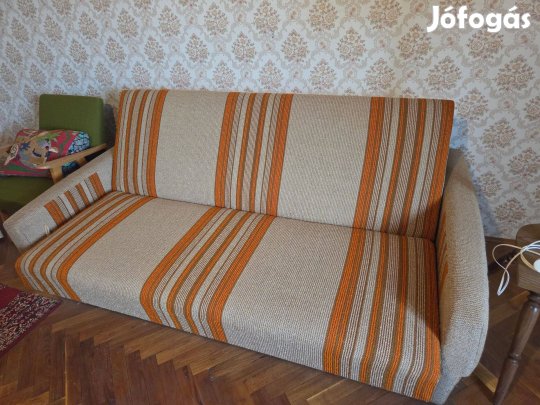 Retró kinyitható kanapé, ágyneműtartóval, 2 db hozzá illő fotel