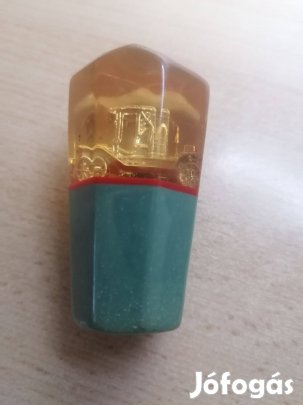 Retró kisautós váltógomb újszerű hibátlan álapotban