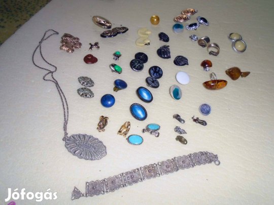 Retró klipszek, bizsuk eladók Érden