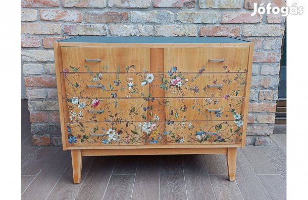 Retro komód, kisszekrény