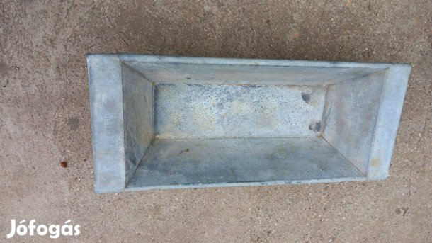 Retro kőmüves malteros láda horganyzott lemez debreceni szállit